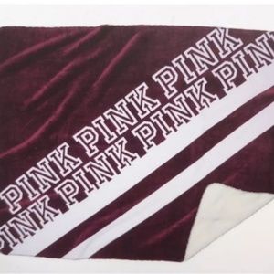 Victoria's Secret Pink sherpa blanket